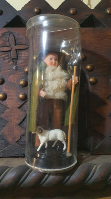 Ancienne poupée miniature costume Folklorique de collection Berger Cape avec Mouton