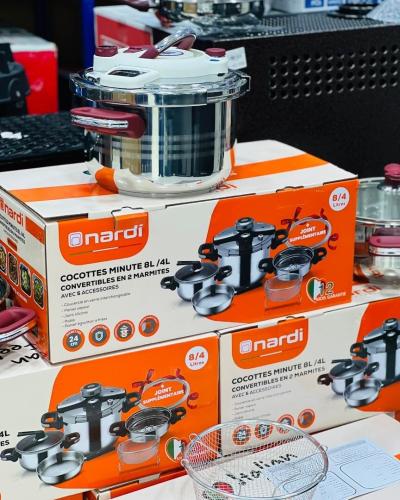 Nardi Cocotte 7 + 5 Litres  2 Couvercles, un Couscoussier et un Panier NPCM175XR