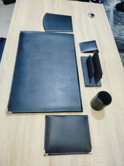 Prure De Bureau ( sous Main et Accessoire)