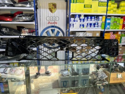Grille centrale volkswagen Golf 8.5 