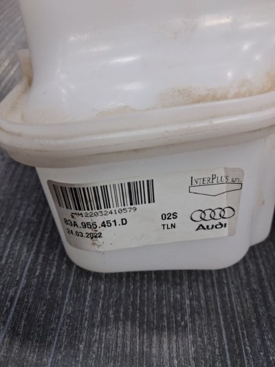 Vase d'eau lave-glace Audi Q3 