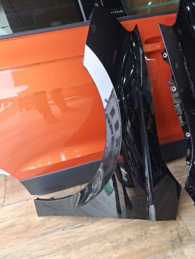 Les ailes Skoda Fabia couleur d'origine 