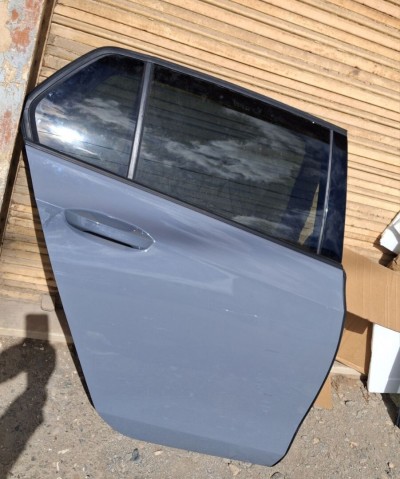 Porte Volkswagen Golf 8 gris nardo 