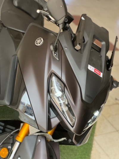 motos-et-scooters-yamaha-tmax-techmax-dark-magma-2024-algerie