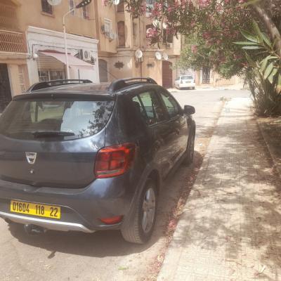سيارة-صغيرة-dacia-sandero-2018-stepway-restylee-سيدي-بلعباس-الجزائر