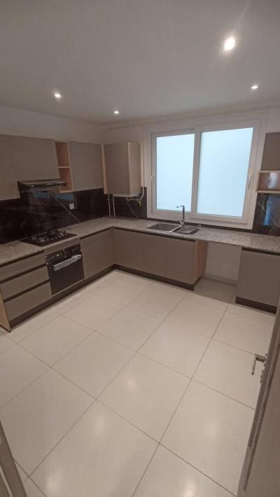 Sell Apartment F4 Alger Bordj el kiffan