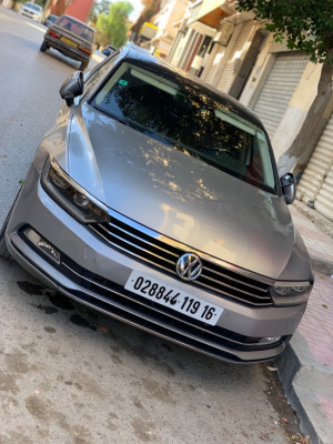 grande-berline-volkswagen-passat-2019-carat-bordj-bou-arreridj-algerie