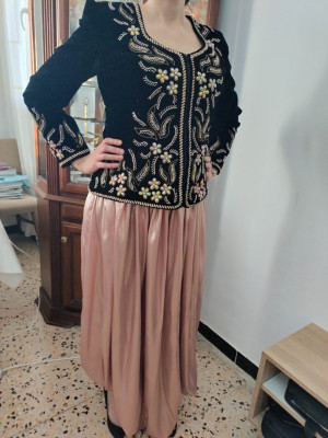 traditional-clothes-karakou-tlemcen-algeria