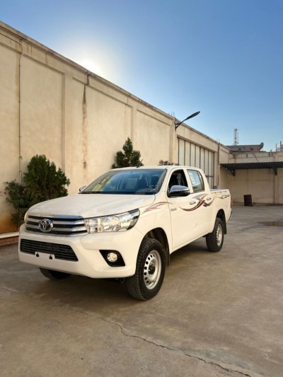 Toyota HILUX SLOUGI 2025 Dubai /  دبي