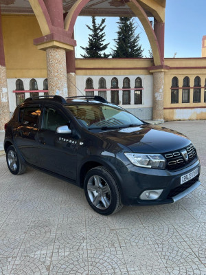 سيارة-صغيرة-dacia-sandero-2019-stepway-restylee-درارية-الجزائر