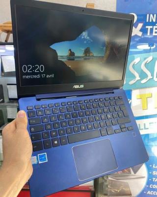 UltraBook Asus Zenbook Ux331 Intel core i7 8550u vpro 1.80 GHz up to 4.00GHZ  