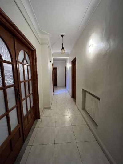 Rent Apartment F4 Alger Hydra