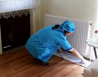 Femme de ménage à domicile, entreprise de nettoyage agent d'entretien repassage société de nettoyage