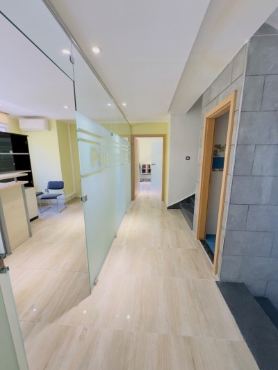 Rent Commercial Alger Hydra