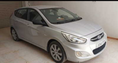 berline-hyundai-accent-rb-4-portes-2017-laghouat-algerie