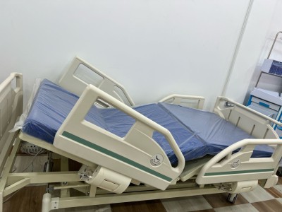 Lit médicalisé réanimation électrique 5 fonction  en ABS 