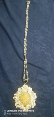 colliers-pendentifls-chaine-meda-dollare-en-or-locale-annaba-algerie