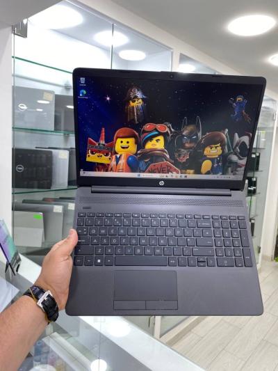 HP LAPTOP 255 G9 AMD Ryzen 5 5625U 15.6'' 16RAM 512SSD AMD RADEON BATTERIE 99%