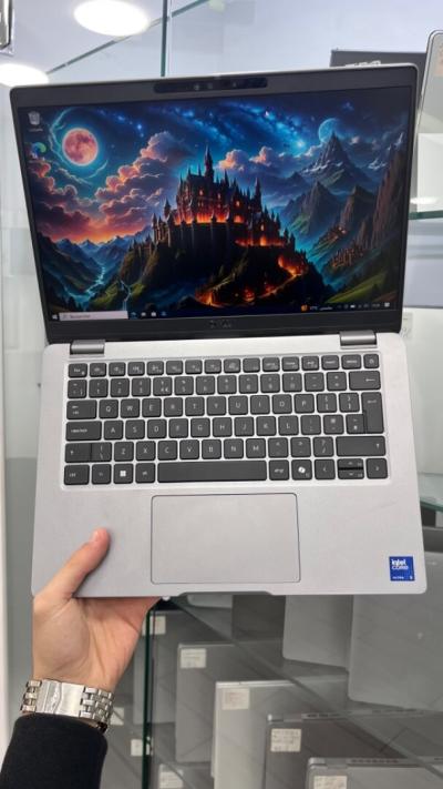 DELL LATITUDE 5350 Ultra 5 125U 16RAM 256SSD INTEL R BATTERIE +4.5 HEURES