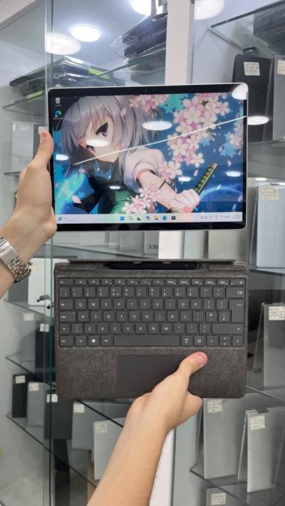 SURFACE PRO 9 2K I7-12TH 16RAM 512SSD IRIS XE FOURNI AVEC STYLET ORIGINAL 