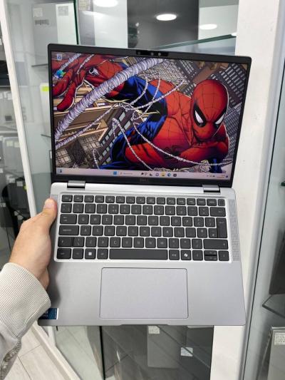 DELL LATITUDE 7450 ULTRA 5  135U 14'' 16RAM 512SSD INTEL R GRAPHICS 