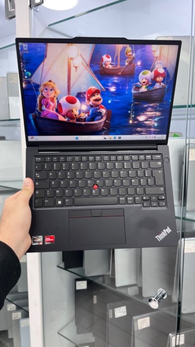 LENOVO THINKPAD E14 14'' FHD AMD Ryzen 5 7530U  16RAM 512SSD AMD RADEON 01 GB DÉDIÉE BATTERIE 100%