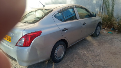 voitures-nissan-sunny-2016-boghni-tizi-ouzou-algerie