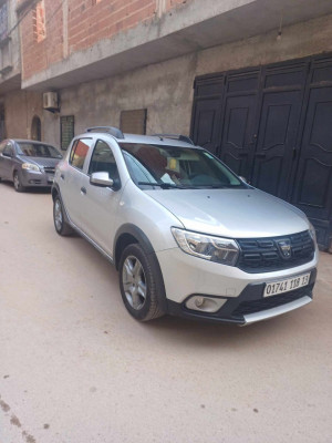 citadine-dacia-sandero-2018-stepway-maghnia-tlemcen-algerie