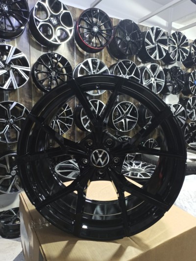 Jantes en alliage golf 8 r par 19 et par 18