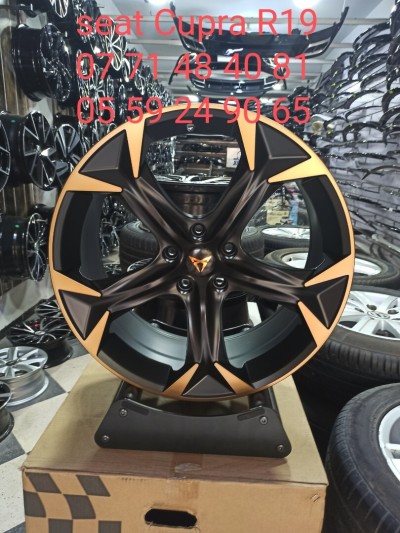 Jantes en alliage seat Cupra R 18et R19 