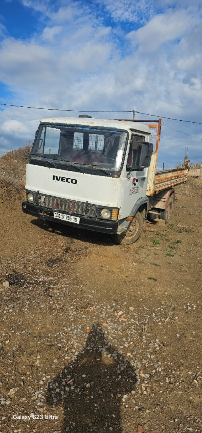 camion-iveco-6510-1985-azeffoun-tizi-ouzou-algerie