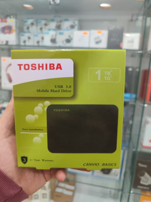 DISQUE DUR EXTERNE USB 3.0 TOSHIBA CANVIO BASICS 1 TB NOIR