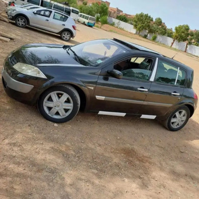 average-sedan-renault-megane-2-2004-ain-temouchent-algeria