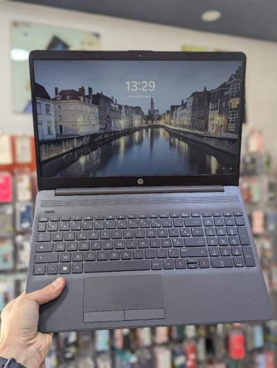 HP 250 G8 I5 1135G7 16GB 256 SSD FULL HD 15.6" NVIDIA MX350 2GB