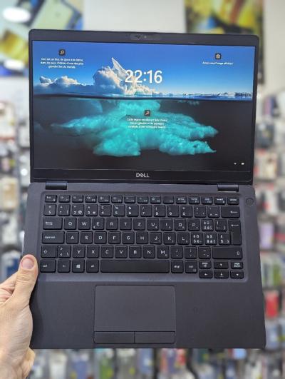 Dell latitude 5300 I7 8665U 16GB 256 SSD FULL HD