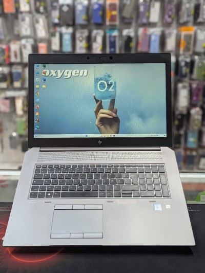 HP ZBOOK 17 G5  I7 8850H 32GB 512 SSD FULL HD NVIDIA QUADRO P4200 8GB  17.3"