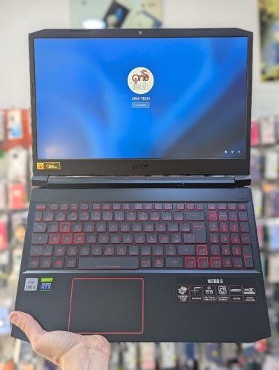 ACER NITRO 5  I5-10300H 16 GB RAM 512 SSD 15.6" 144hz  NVIDIA GEFORCE RTX 3050