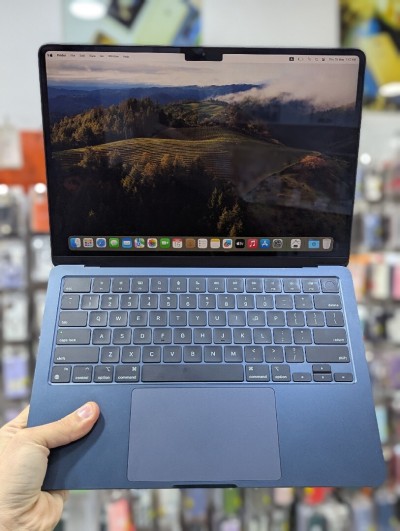 Appel MacBook air 2022 13.6 M2 8GB 256 SSD BLEU TITANUM