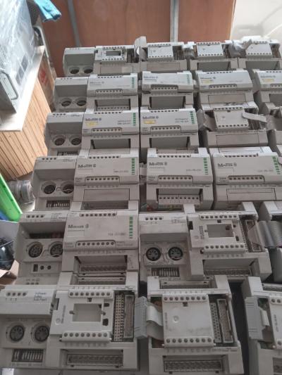 Lot automates et afficheurs MOELLER occasion