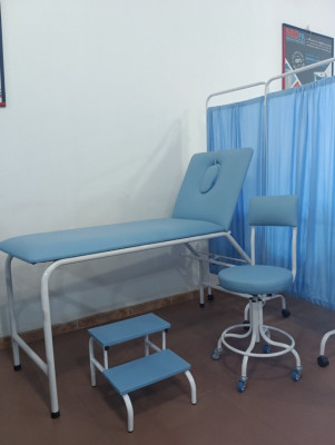 medical-table-dexamen-avec-trou-de-visage-birtouta-alger-algerie