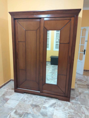 armoires-commodes-armoire-2-portes-coulissante-en-bois-rouge-les-eucalyptus-alger-algerie