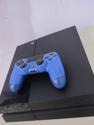 PS4 PRO 1TB usado + 2 controles originais + 4 jogos físicos + 1 jogo  digital (FIFA 23) - Videogames - Jardim Corcetti I, Varginha 1253876933