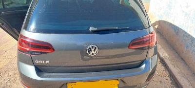 moyenne-berline-volkswagen-golf-7-2018-join-oran-algerie