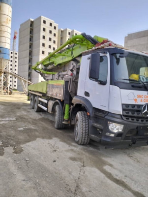 camion-mercedes-girafe-2023-dely-brahim-alger-algerie