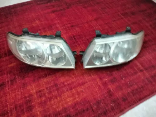 Phares nissan sunny 
