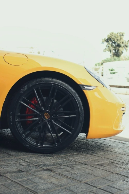 Location de voitures la rochelle Porsche Boxter