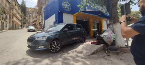 بيع و تبادل عجلات كل انواع السيارات و لواحقها