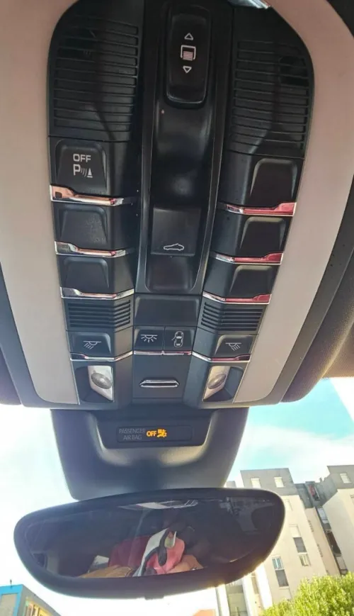 Porsche Macan 2018 2.0L 258 CH TOUTE OPTIONS 1ERE MAIN 74000KM
