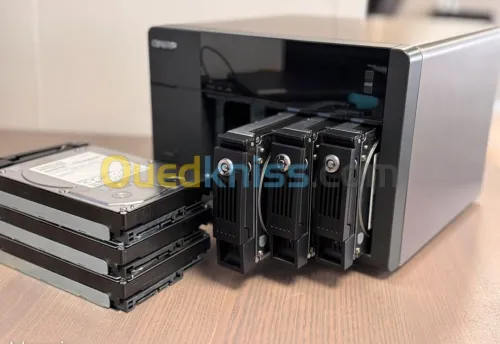 NAS QNAP TS-653 Pro  6 baies 8 Go RAM  Très bon état  avec ou sans disques