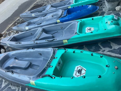KAYAKS EXCELLENT ETAT 2 PLACES et 1 PLACE